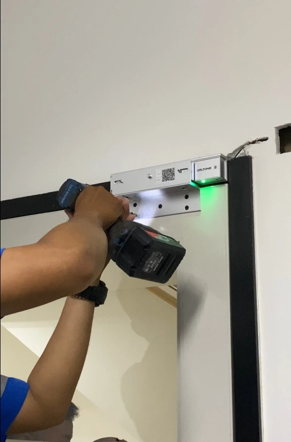 Interlock Door System area laboratorium