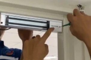 Pemasangan Access Control Pintu Kaca Apartemen Jakarta Selatan