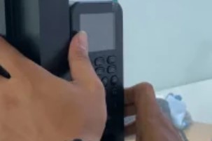 Pemasangan Access Control Pintu Kaca Pabrik Jakarta Selatan
